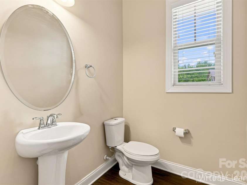 16131 Alsace Drive, Charlotte, NC 28278.  MLS# CAR4413788, YatesRealty ID 43589. 
