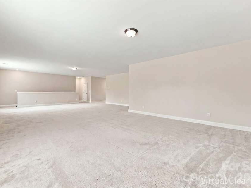 16131 Alsace Drive, Charlotte, NC 28278.  MLS# CAR4413788, YatesRealty ID 43589. 
