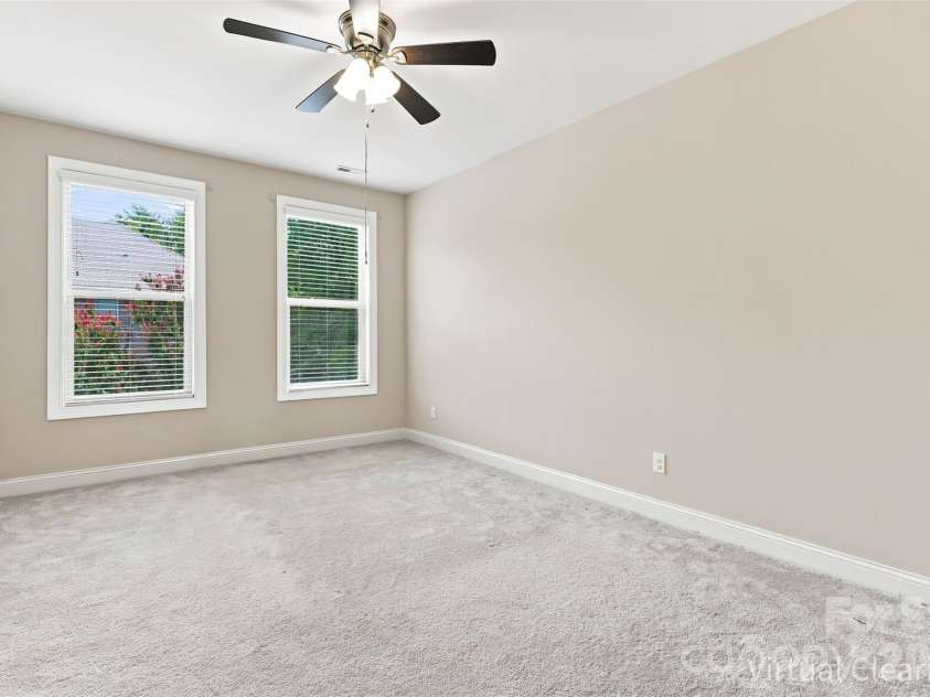 16131 Alsace Drive, Charlotte, NC 28278.  MLS# CAR4413788, YatesRealty ID 43589. 