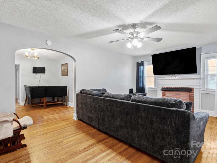 1028 White Lane, Gastonia, NC 28052.  MLS# CAR4211030, YatesRealty ID 4359. 