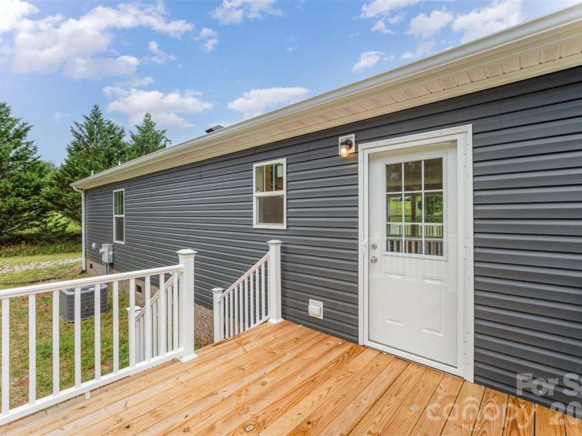 110 Ashland Court, Shelby, NC 28150.  MLS# CAR4266609, YatesRealty ID 4359. 
