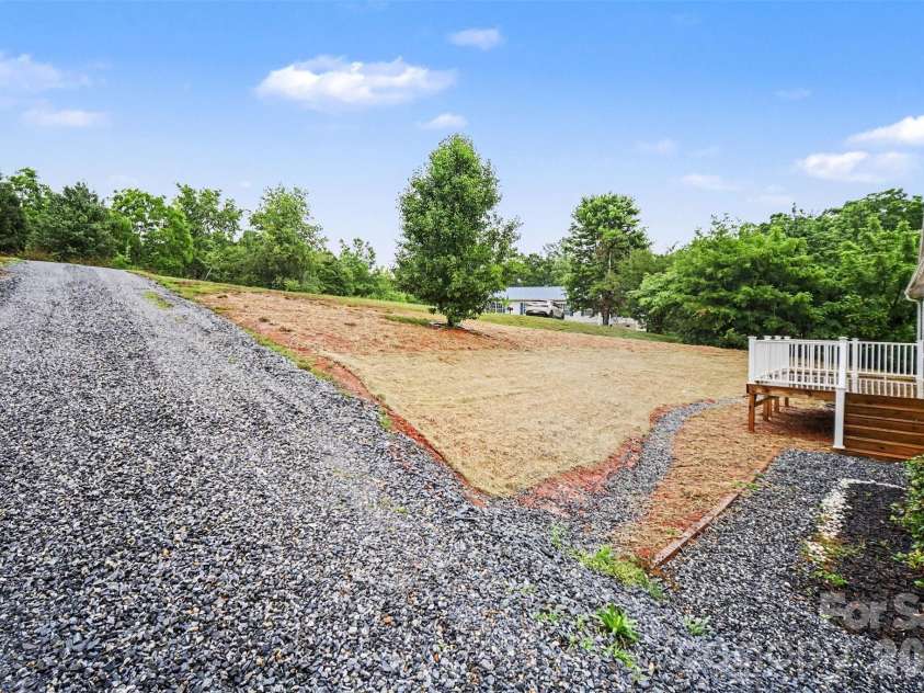 110 Ashland Court, Shelby, NC 28150.  MLS# CAR4266609, YatesRealty ID 4359. 