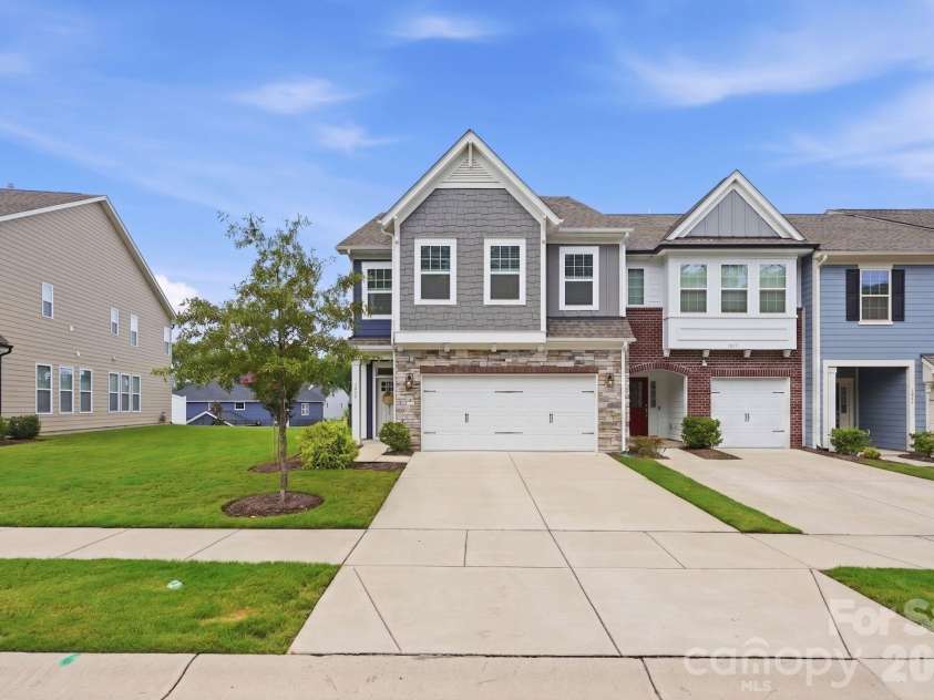3015 Patchwork Court, Fort Mill, SC 29708.  MLS# CAR4410196, YatesRealty ID 43590. 