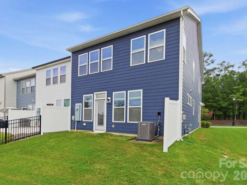 3015 Patchwork Court, Fort Mill, SC 29708.  MLS# CAR4410196, YatesRealty ID 43590. 