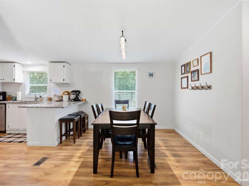 136 Mott Road, Mooresville, NC 28115.  MLS# CAR4413127, YatesRealty ID 43592. 