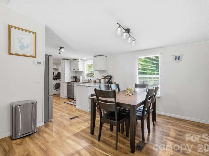 136 Mott Road, Mooresville, NC 28115.  MLS# CAR4413127, YatesRealty ID 43592. 