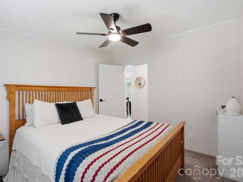 136 Mott Road, Mooresville, NC 28115.  MLS# CAR4413127, YatesRealty ID 43592. 