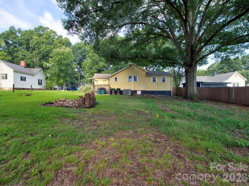 46 Mandalay Place, Concord, NC 28027.  MLS# CAR4413172, YatesRealty ID 43593. 
