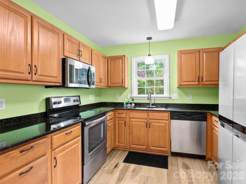 54 English Oak Road, Fletcher, NC 28732.  MLS# CAR4412451, YatesRealty ID 43595. 