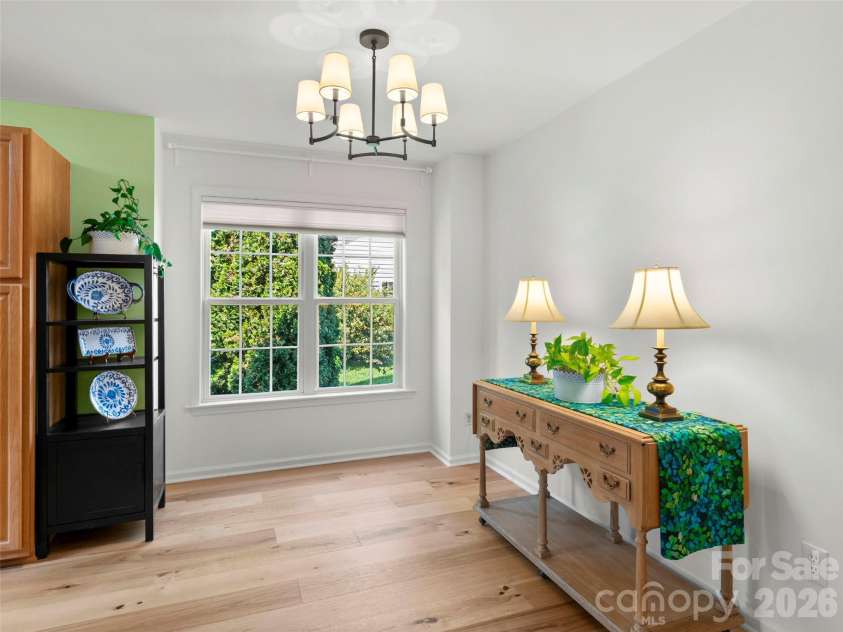 54 English Oak Road, Fletcher, NC 28732.  MLS# CAR4412451, YatesRealty ID 43595. Breakfast Room off Kitchen