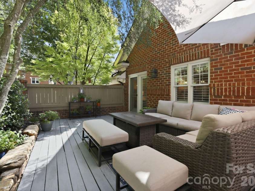 3310 Stettler View Road, Charlotte, NC 28210.  MLS# CAR4412396, YatesRealty ID 43596. 