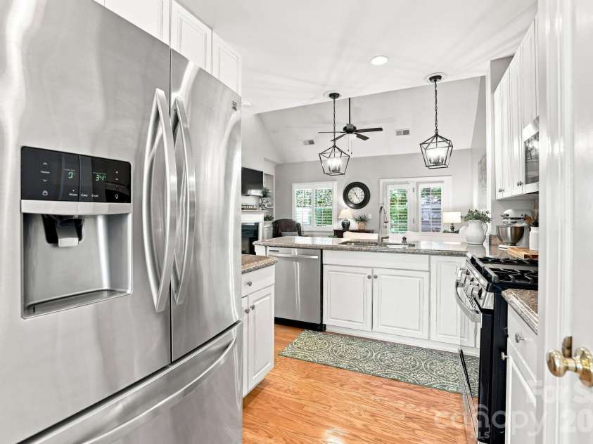3310 Stettler View Road, Charlotte, NC 28210.  MLS# CAR4412396, YatesRealty ID 43596. 