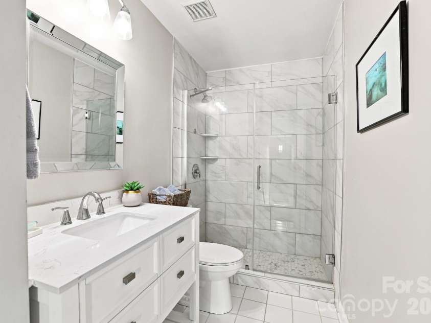 3310 Stettler View Road, Charlotte, NC 28210.  MLS# CAR4412396, YatesRealty ID 43596. 