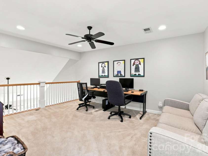 3310 Stettler View Road, Charlotte, NC 28210.  MLS# CAR4412396, YatesRealty ID 43596. 