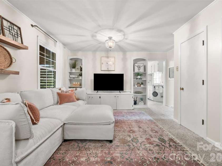 706 Unity Street, Fort Mill, SC 29715.  MLS# CAR4412427, YatesRealty ID 43597. Built in bookshelves and ample storage