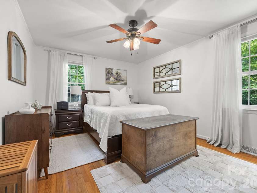 706 Unity Street, Fort Mill, SC 29715.  MLS# CAR4412427, YatesRealty ID 43597. Spacious primary