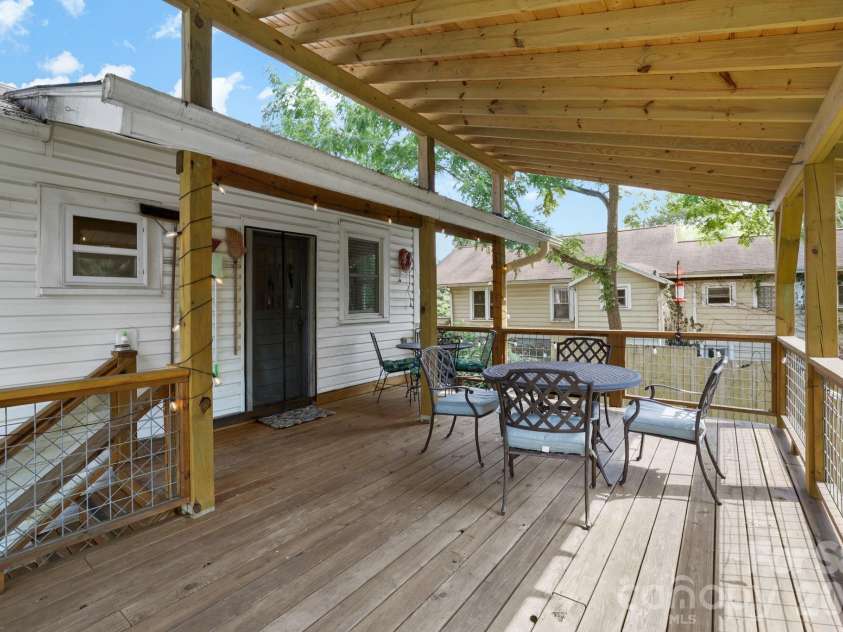 38 Mitchell Avenue, Asheville, NC 28806.  MLS# CAR4412545, YatesRealty ID 43598. 