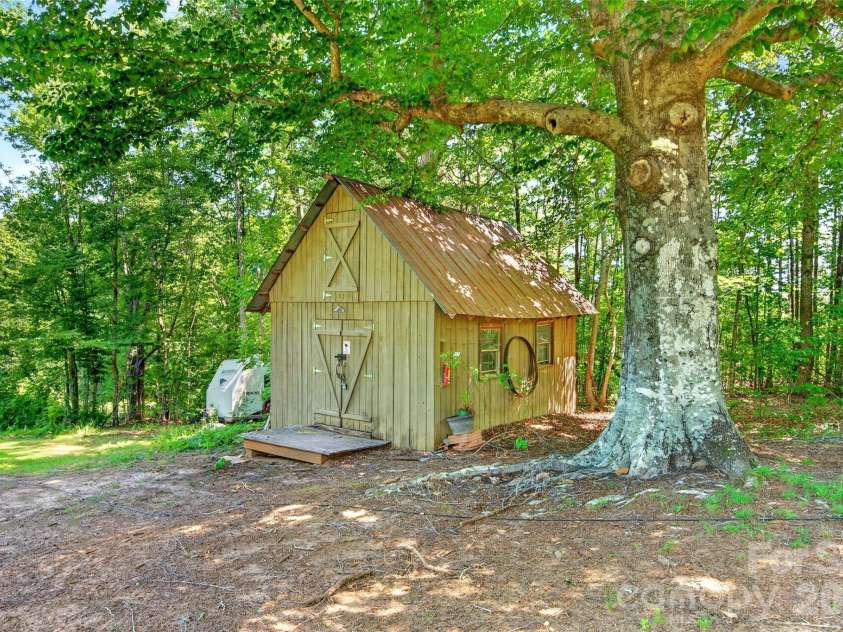 929 Camp Creek Road, Union Mills, NC 28167.  MLS# CAR4412648, YatesRealty ID 43599. Barn