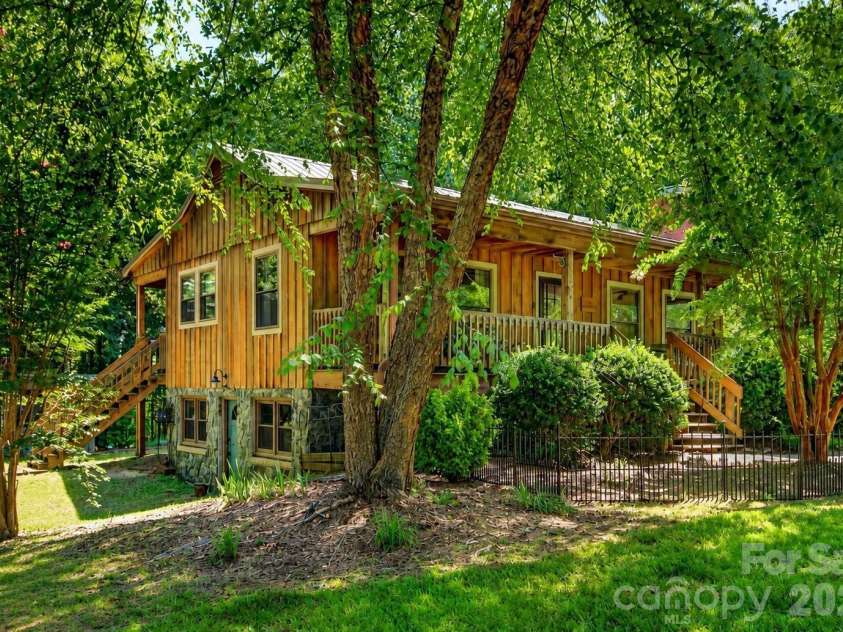 929 Camp Creek Road, Union Mills, NC 28167.  MLS# CAR4412648, YatesRealty ID 43599. Welcome Home!