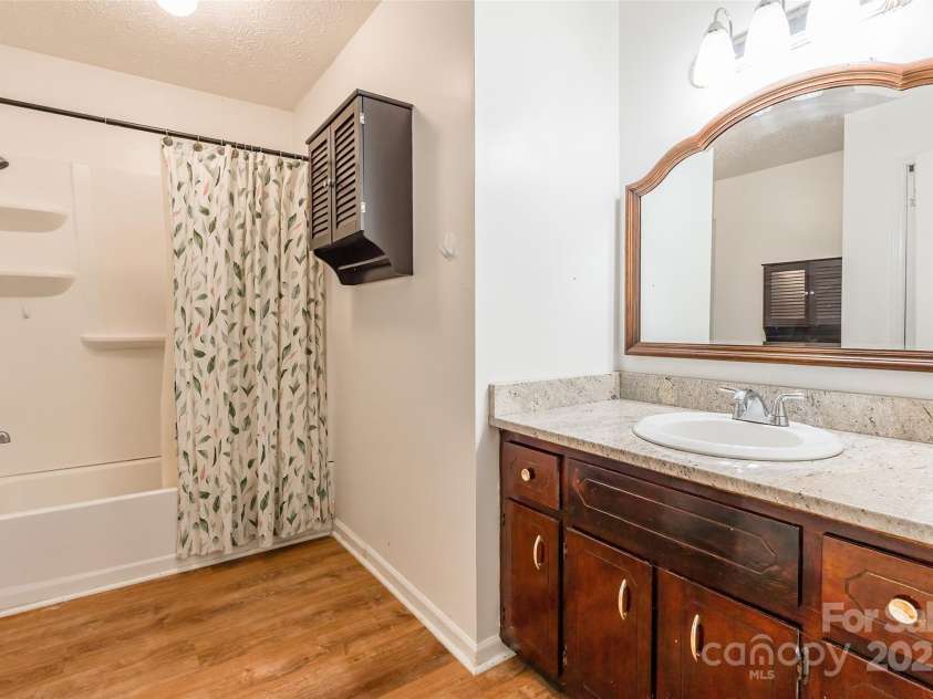 2675 Tablerock Road, Lenoir, NC 28645.  MLS# CAR4271816, YatesRealty ID 436. 