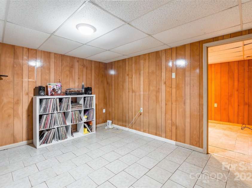 2675 Tablerock Road, Lenoir, NC 28645.  MLS# CAR4271816, YatesRealty ID 436. 