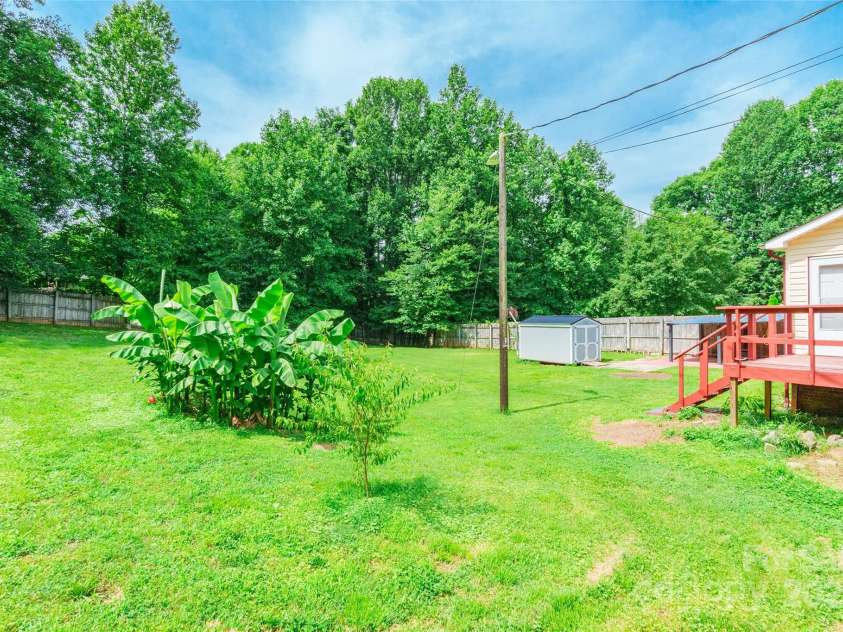 2675 Tablerock Road, Lenoir, NC 28645.  MLS# CAR4271816, YatesRealty ID 436. 