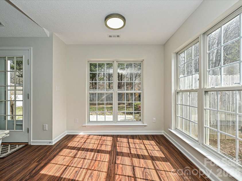 1336 Bells Knox Road, Charlotte, NC 28214.  MLS# CAR4344766, YatesRealty ID 4360. 