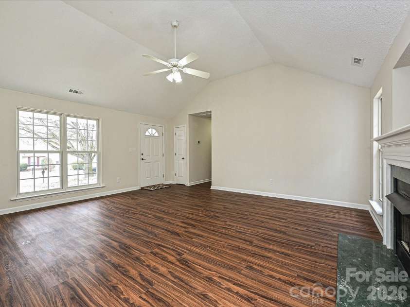 1336 Bells Knox Road, Charlotte, NC 28214.  MLS# CAR4344766, YatesRealty ID 4360. 