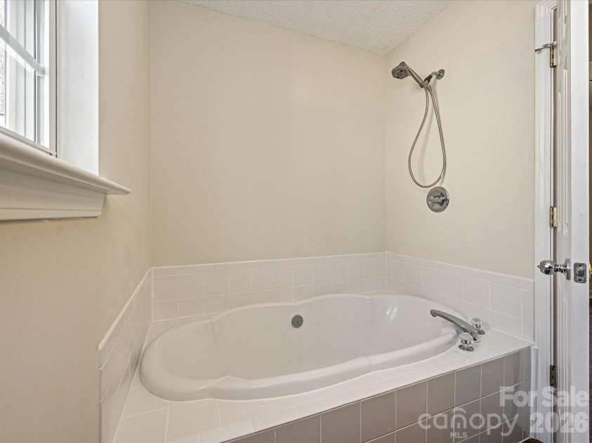 1336 Bells Knox Road, Charlotte, NC 28214.  MLS# CAR4344766, YatesRealty ID 4360. 