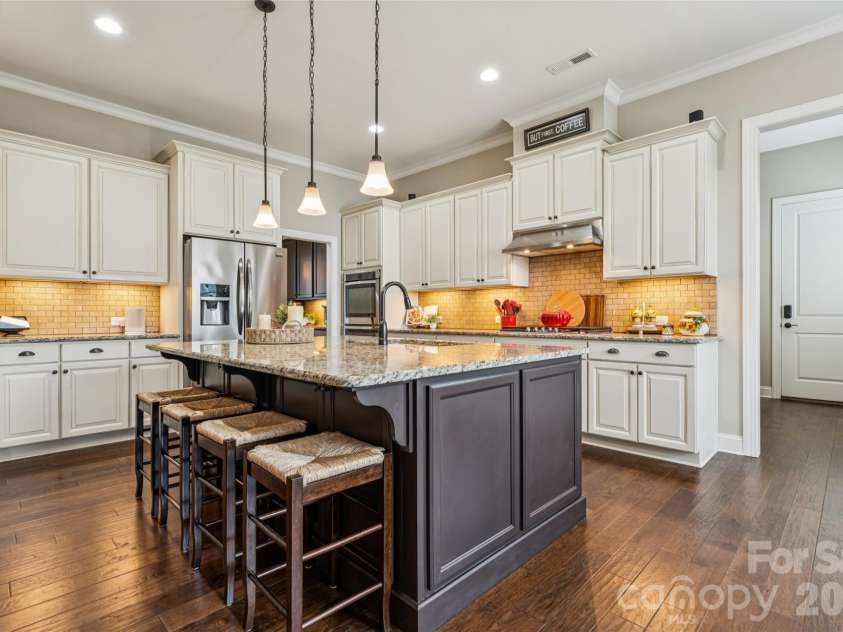 14330 Promenade Drive, Huntersville, NC 28078.  MLS# CAR4412655, YatesRealty ID 43600. 