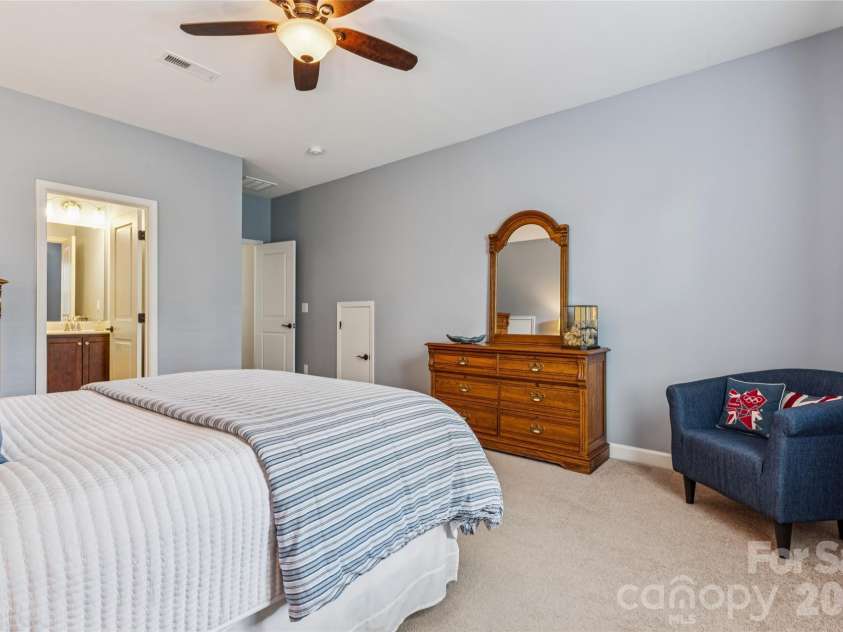 14330 Promenade Drive, Huntersville, NC 28078.  MLS# CAR4412655, YatesRealty ID 43600. 