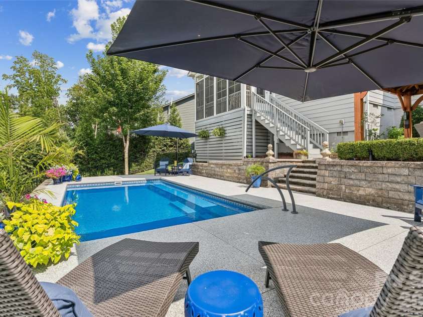 14330 Promenade Drive, Huntersville, NC 28078.  MLS# CAR4412655, YatesRealty ID 43600. 