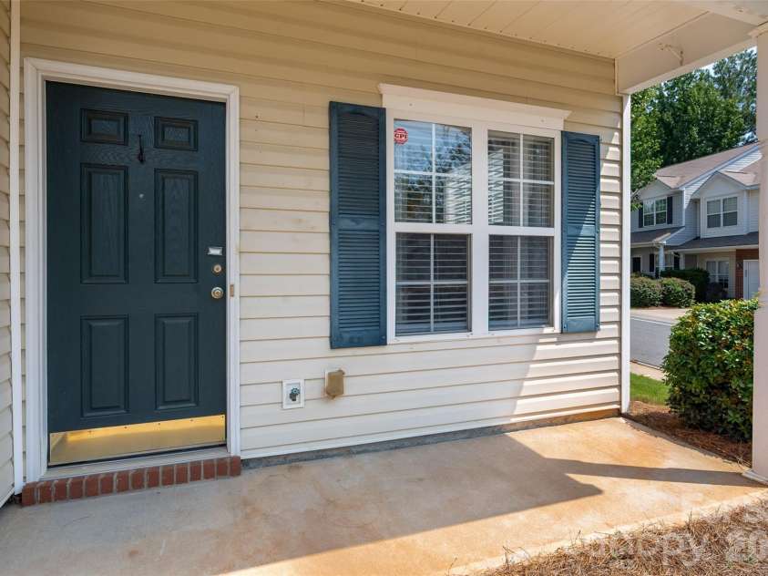 620 Fountain Court, Fort Mill, SC 29715.  MLS# CAR4411478, YatesRealty ID 43601. 