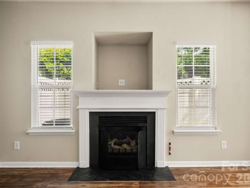 620 Fountain Court, Fort Mill, SC 29715.  MLS# CAR4411478, YatesRealty ID 43601. 