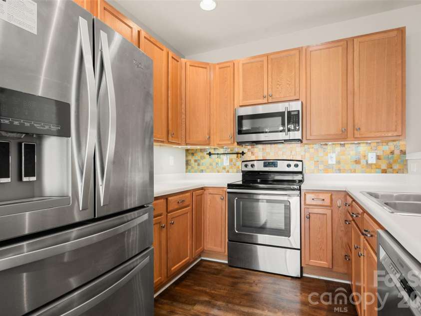 620 Fountain Court, Fort Mill, SC 29715.  MLS# CAR4411478, YatesRealty ID 43601. 