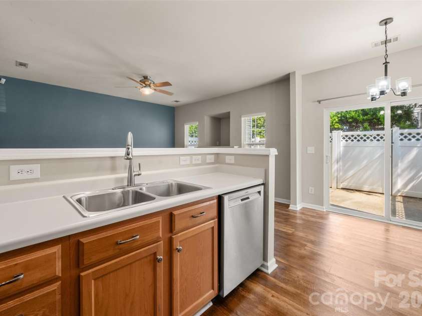 620 Fountain Court, Fort Mill, SC 29715.  MLS# CAR4411478, YatesRealty ID 43601. 