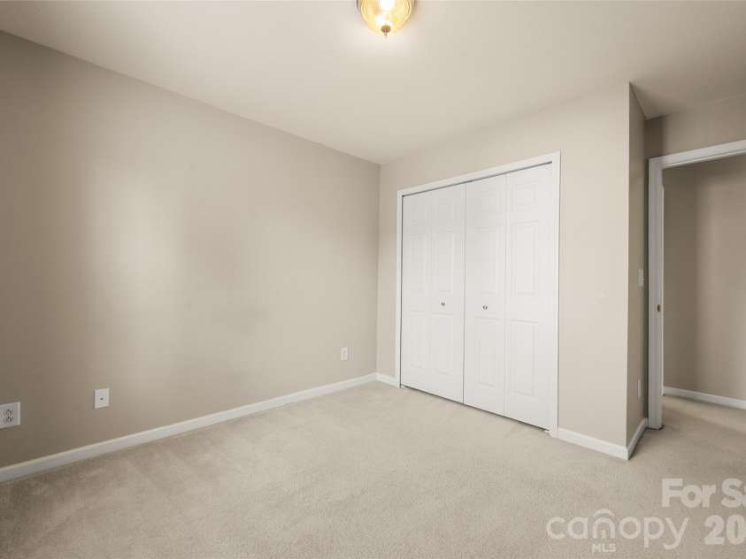 620 Fountain Court, Fort Mill, SC 29715.  MLS# CAR4411478, YatesRealty ID 43601. 