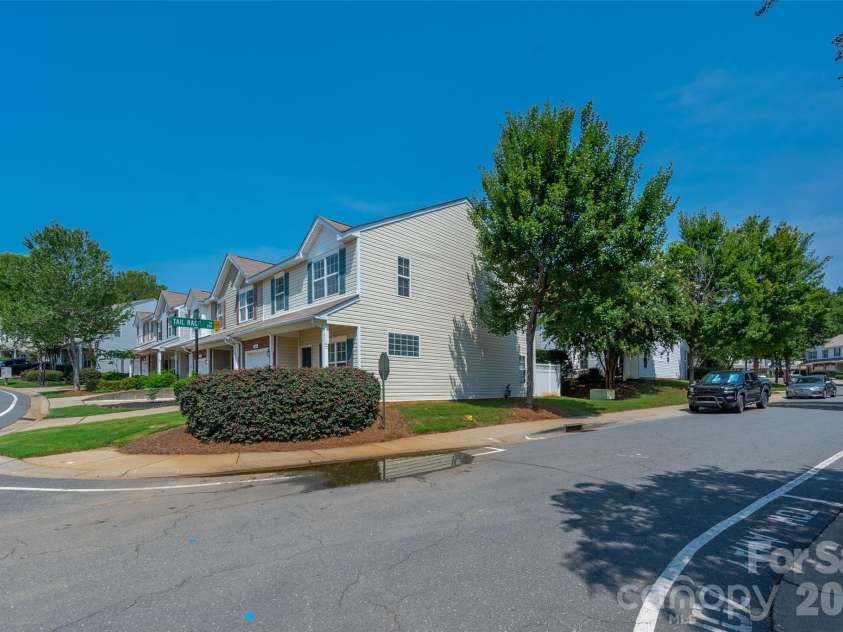 620 Fountain Court, Fort Mill, SC 29715.  MLS# CAR4411478, YatesRealty ID 43601. 