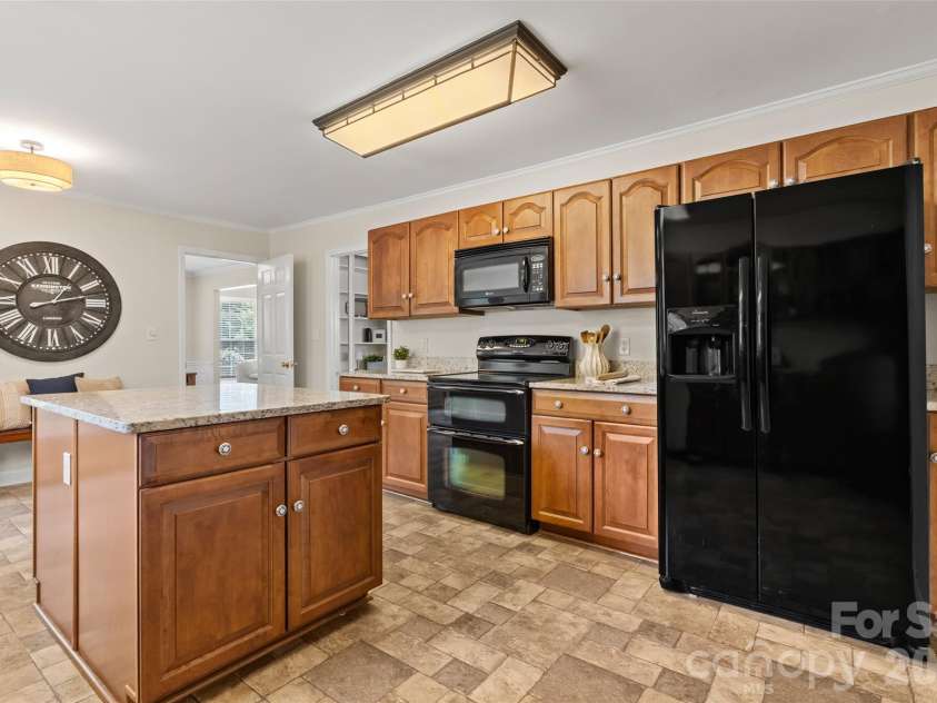 3701 Princeton Drive, Gastonia, NC 28056.  MLS# CAR4410949, YatesRealty ID 43602. 