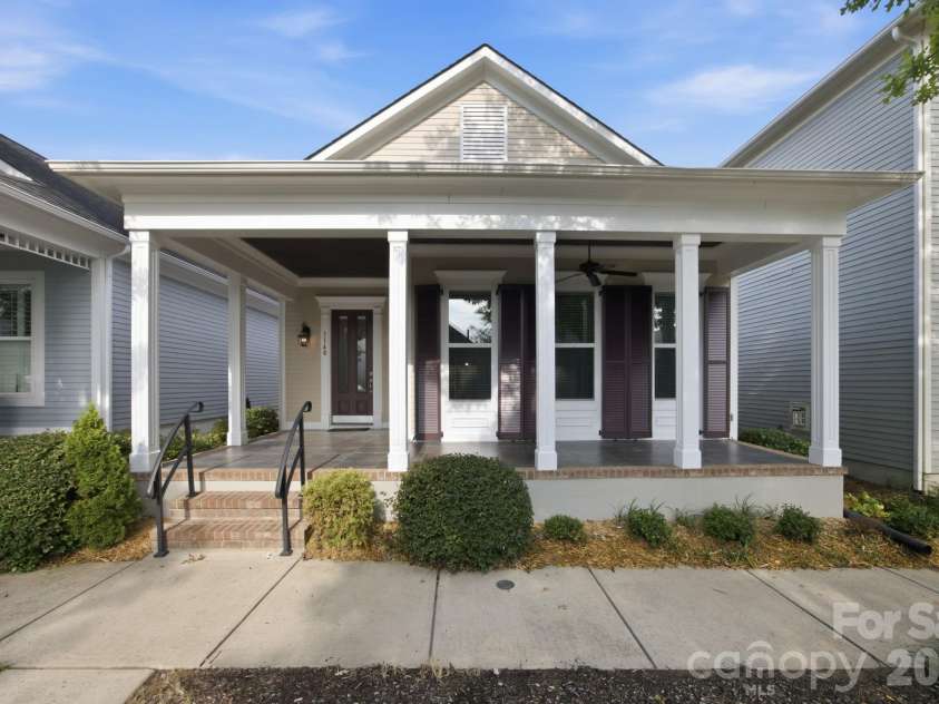 1140 Inn Keepers Way, Cornelius, NC 28031.  MLS# CAR4411778, YatesRealty ID 43603. 