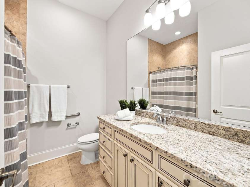 1140 Inn Keepers Way, Cornelius, NC 28031.  MLS# CAR4411778, YatesRealty ID 43603. 