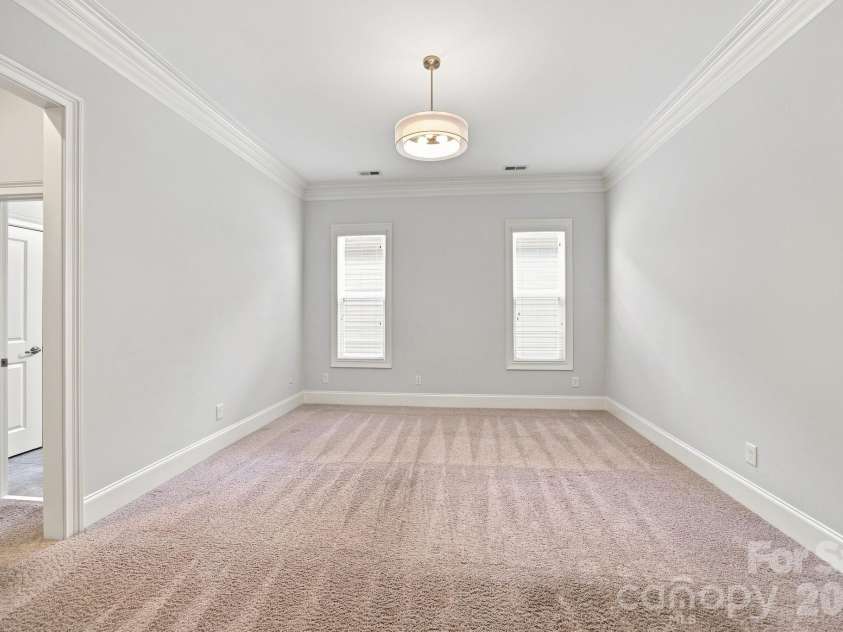 1140 Inn Keepers Way, Cornelius, NC 28031.  MLS# CAR4411778, YatesRealty ID 43603. 