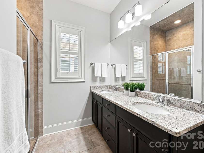 1140 Inn Keepers Way, Cornelius, NC 28031.  MLS# CAR4411778, YatesRealty ID 43603. 