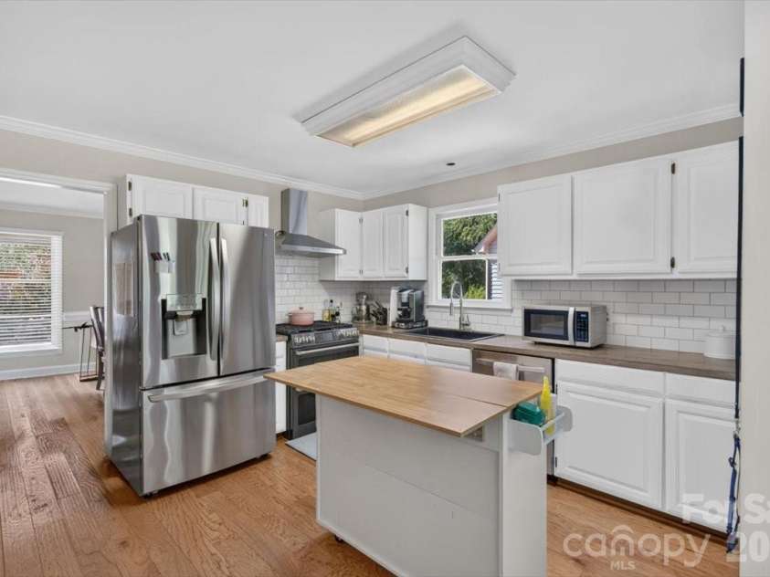 2025 Hilltop Road, Rock Hill, SC 29732.  MLS# CAR4412861, YatesRealty ID 43606. 
