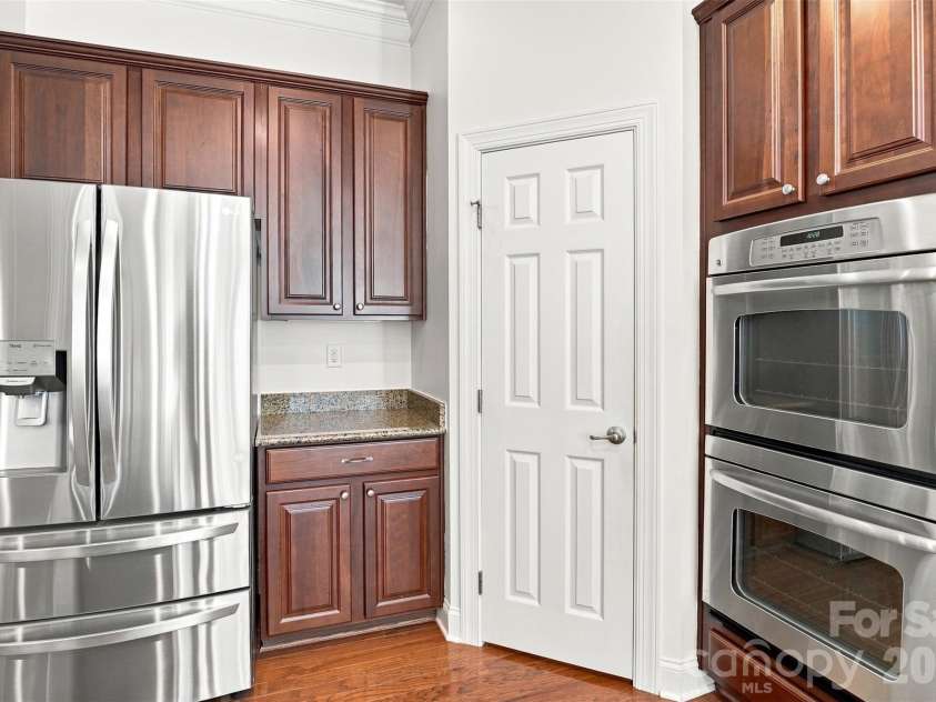 14703 Long Iron Drive, Huntersville, NC 28078.  MLS# CAR4411878, YatesRealty ID 43607. 
