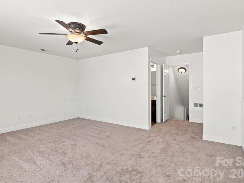 14703 Long Iron Drive, Huntersville, NC 28078.  MLS# CAR4411878, YatesRealty ID 43607. 