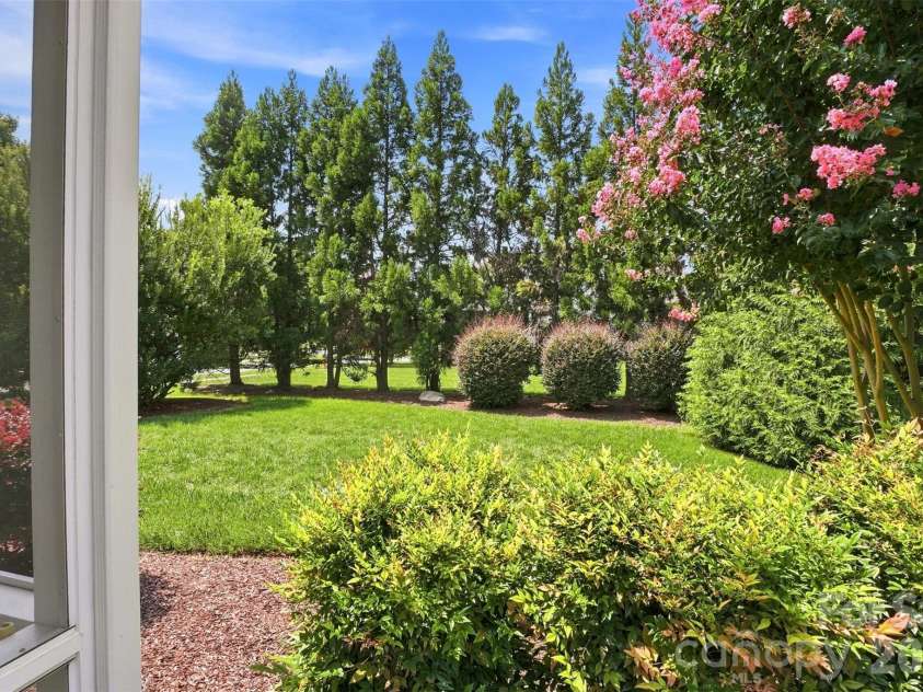 14703 Long Iron Drive, Huntersville, NC 28078.  MLS# CAR4411878, YatesRealty ID 43607. 