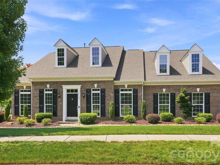 14703 Long Iron Drive, Huntersville, NC 28078.  MLS# CAR4411878, YatesRealty ID 43607. 
