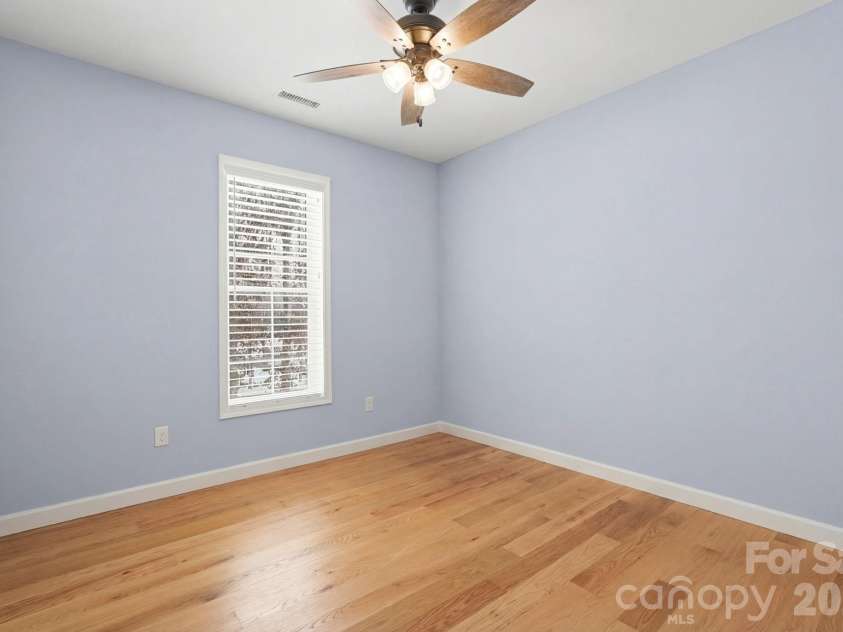 1196 Cape Hickory Road, Hickory, NC 28601.  MLS# CAR4343637, YatesRealty ID 4361. 