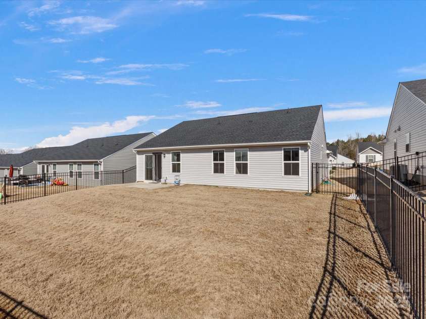 609 Grandiflora Avenue, Lancaster, SC 29720.  MLS# CAR4227848, YatesRealty ID 4361. 